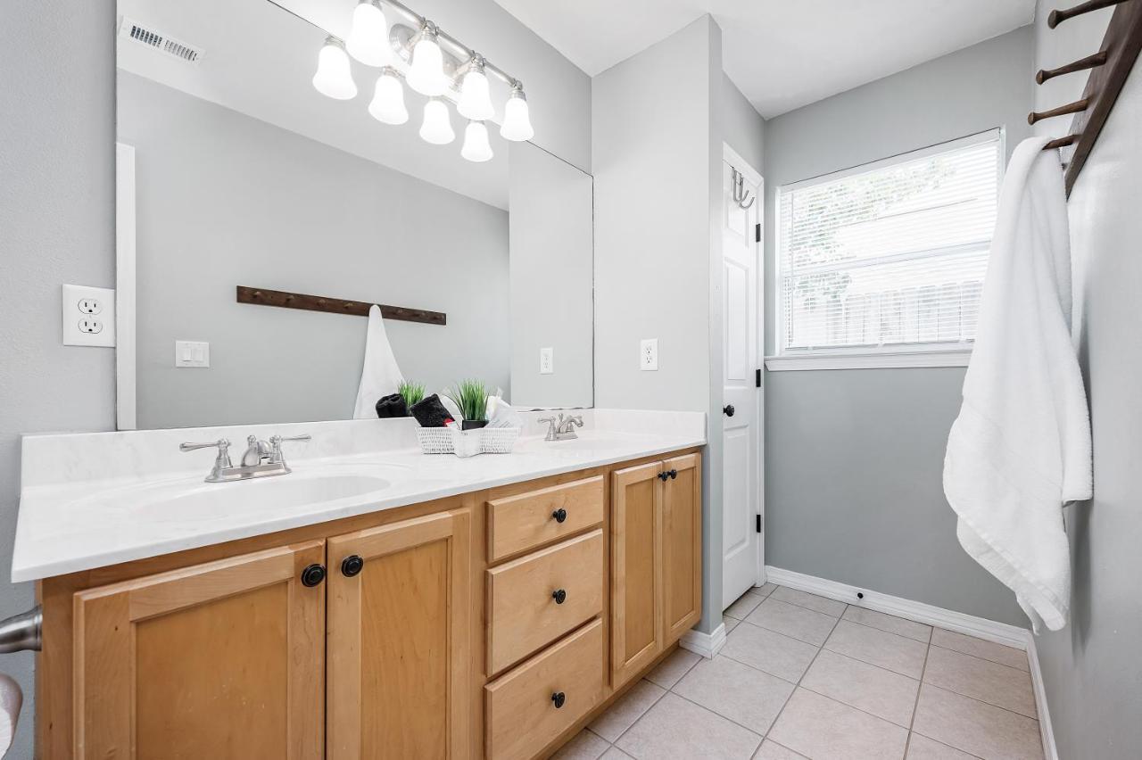 Private Beach Access, Fenced Yard & Pet Friendly, Pool, Cabana Life Beach House Destin Exteriör bild